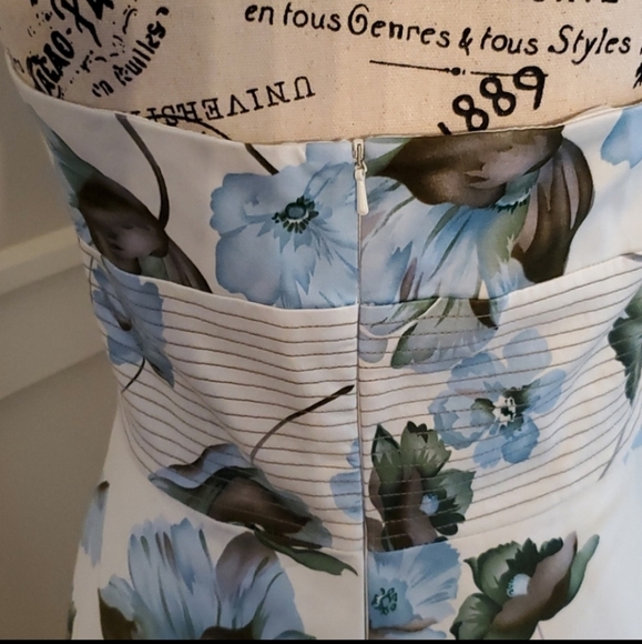 Gorgeous Donna Ricco Dress - Picture 12 of 14